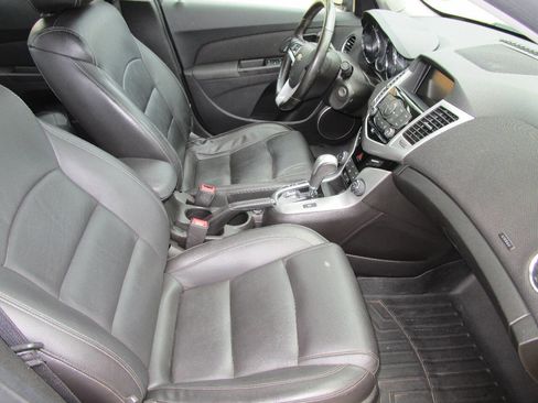 Used 2015 Chevrolet Cruze LT w/ Sun, Sound and Sport Package FWD image 13