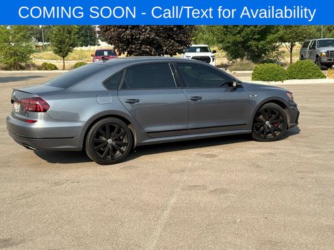 Used 2018 Volkswagen Passat 3.6 FWD image 6