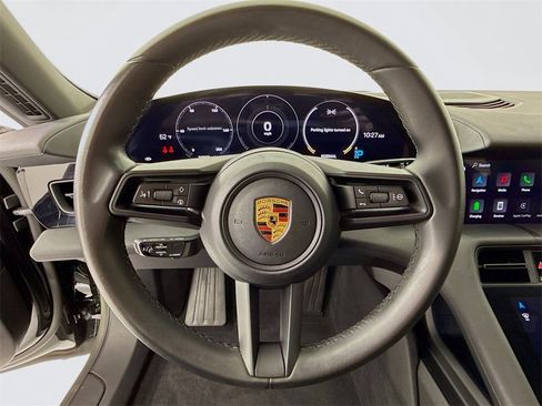 Used 2022 Porsche Taycan image 15