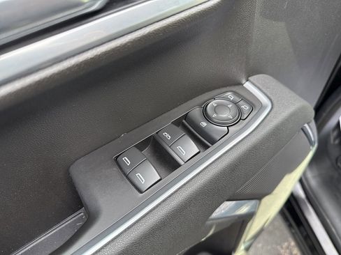 Used 2025 GMC Sierra 1500 Elevation image 20