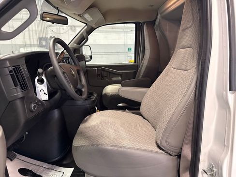 New 2025 Chevrolet Express 2500 w/ Driver Convenience Package image 25