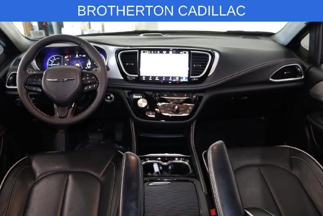 Used 2023 Chrysler Pacifica Limited w/ S Appearance Package FWD image 29