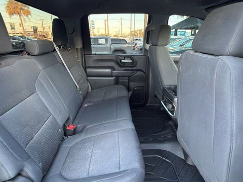 Used 2021 Chevrolet Silverado 2500 Custom w/ Custom Value Package image 31