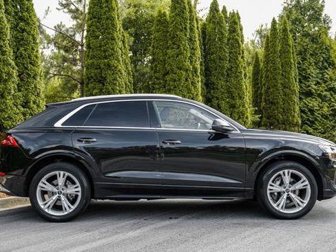 Used 2023 Audi Q8 Premium Plus w/ Premium Plus Package AWD/4WD image 12