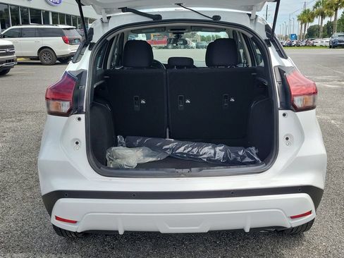 Used 2024 Nissan Kicks S FWD image 16