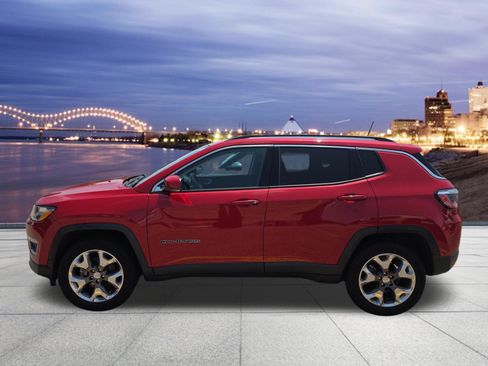 Used 2021 Jeep Compass Limited AWD/4WD image 2