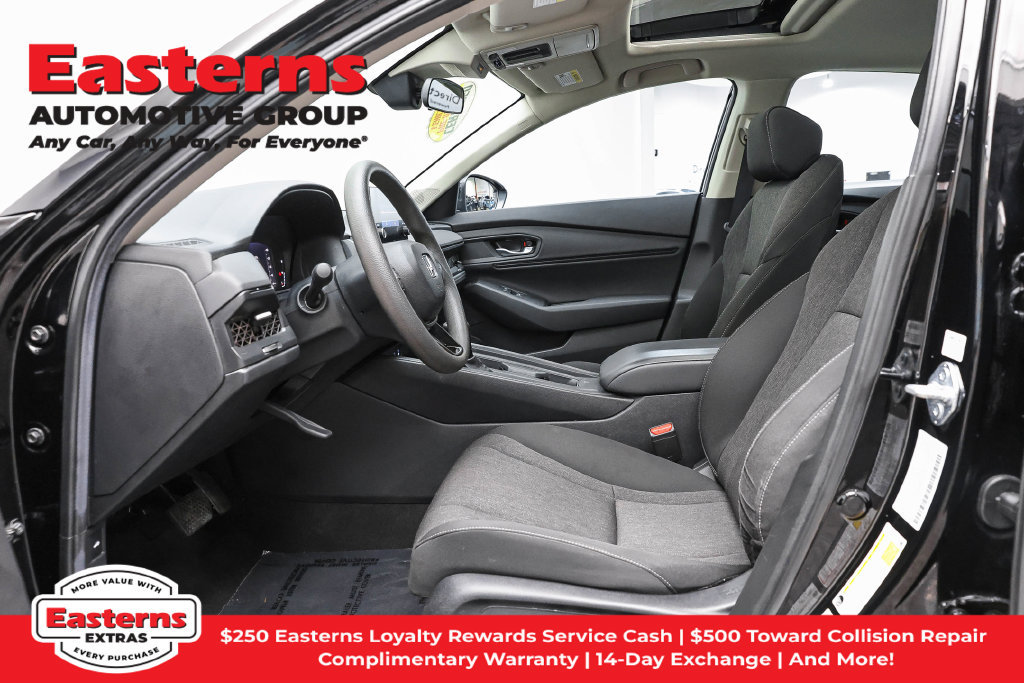 Used 2025 Honda Accord SE image 15