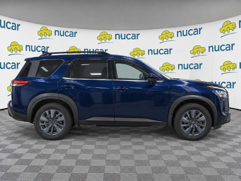 Used 2025 Nissan Pathfinder SV AWD/4WD image 8