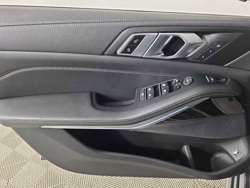 Used 2023 BMW X5 xDrive45e image 21