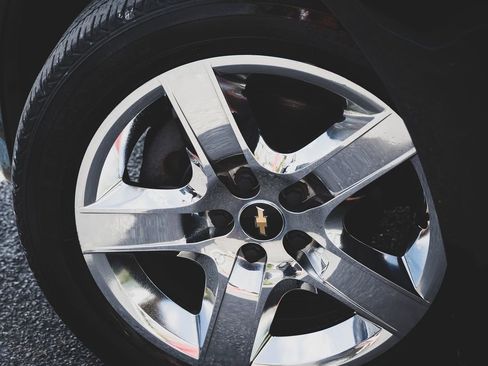 Used 2010 Chevrolet Malibu LT w/ Power Convenience Package image 3