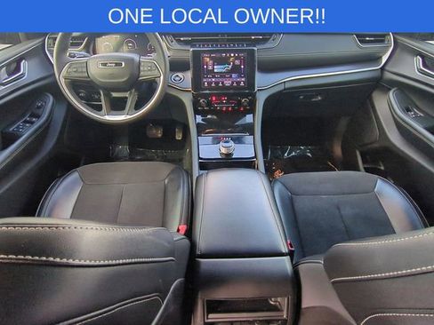 Used 2023 Jeep Grand Cherokee Altitude image 29