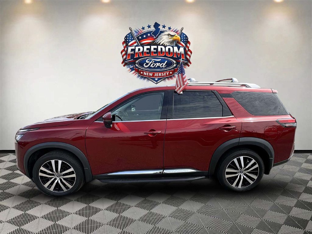 Used 2023 Nissan Pathfinder Platinum w/ Lighting Package (N93) AWD/4WD image 6