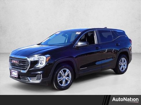 Used 2022 GMC Terrain SLE w/ LPO, Cargo Package image 1