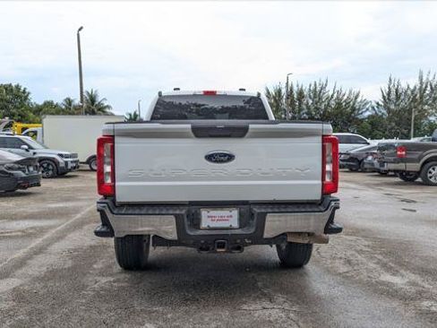 Used 2024 Ford F250 XLT w/ FX4 Off-Road Package AWD/4WD image 7