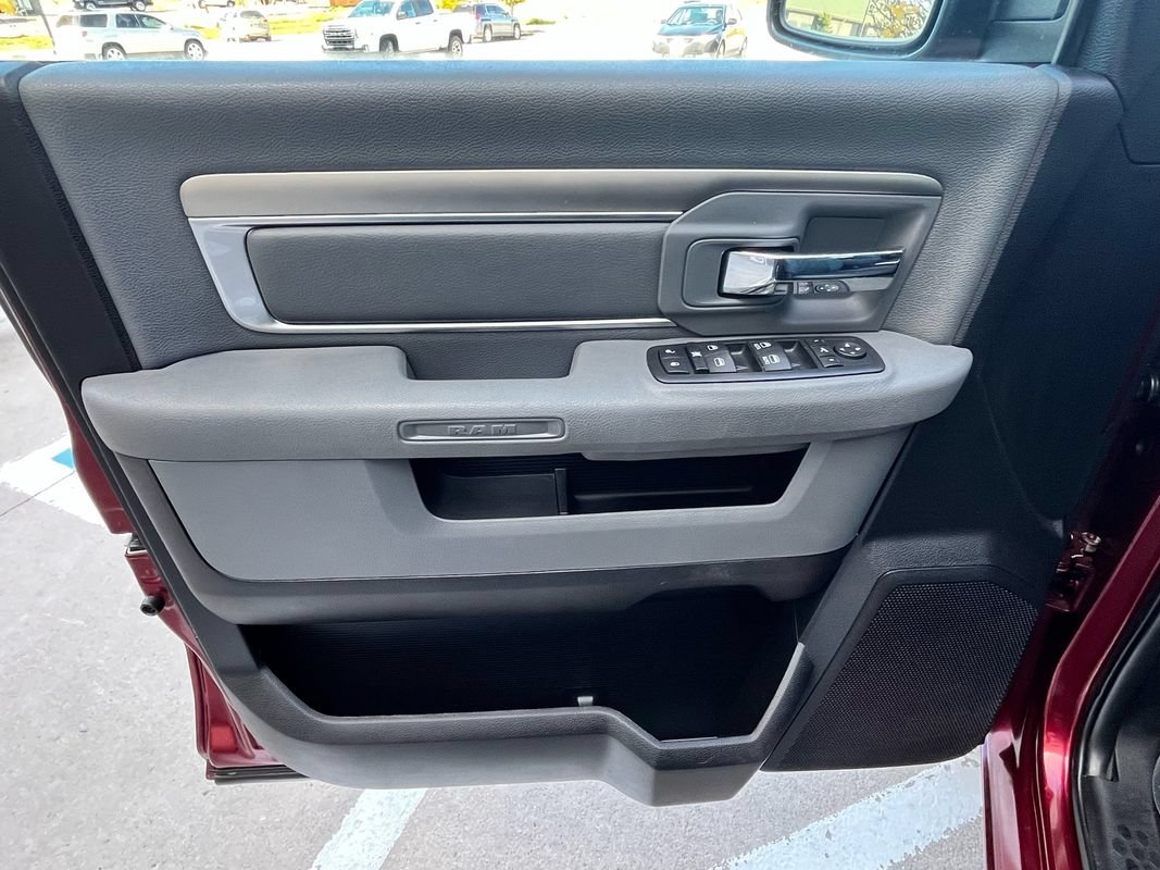Used 2016 RAM 1500 Big Horn AWD/4WD image 9