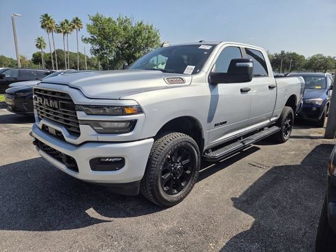 Used 2026 RAM 2500 Big Horn AWD/4WD image 3