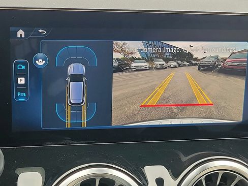 New 2025 Mercedes-Benz GLA 250 image 18