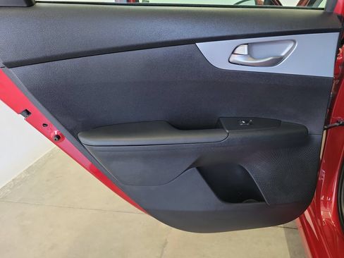 Used 2024 Kia Forte LXS FWD image 13