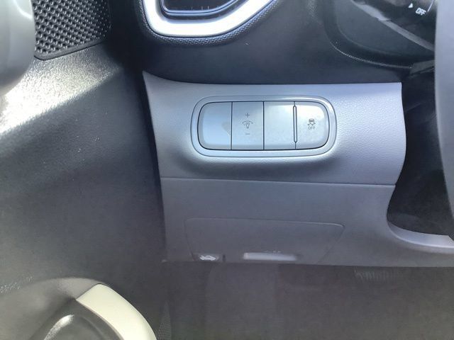 Used 2026 Hyundai Venue SEL FWD image 50