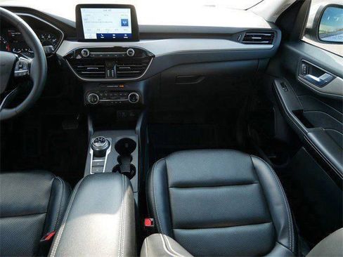 Used 2022 Ford Escape SEL image 12