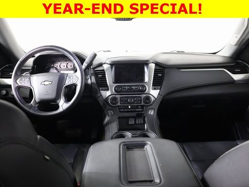 Used 2018 Chevrolet Suburban LT image 35
