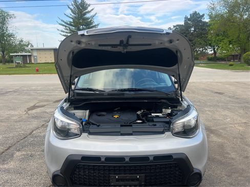 Used 2015 Kia Soul + FWD image 13