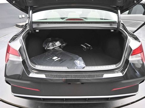 New 2026 Hyundai Elantra Sport FWD image 13