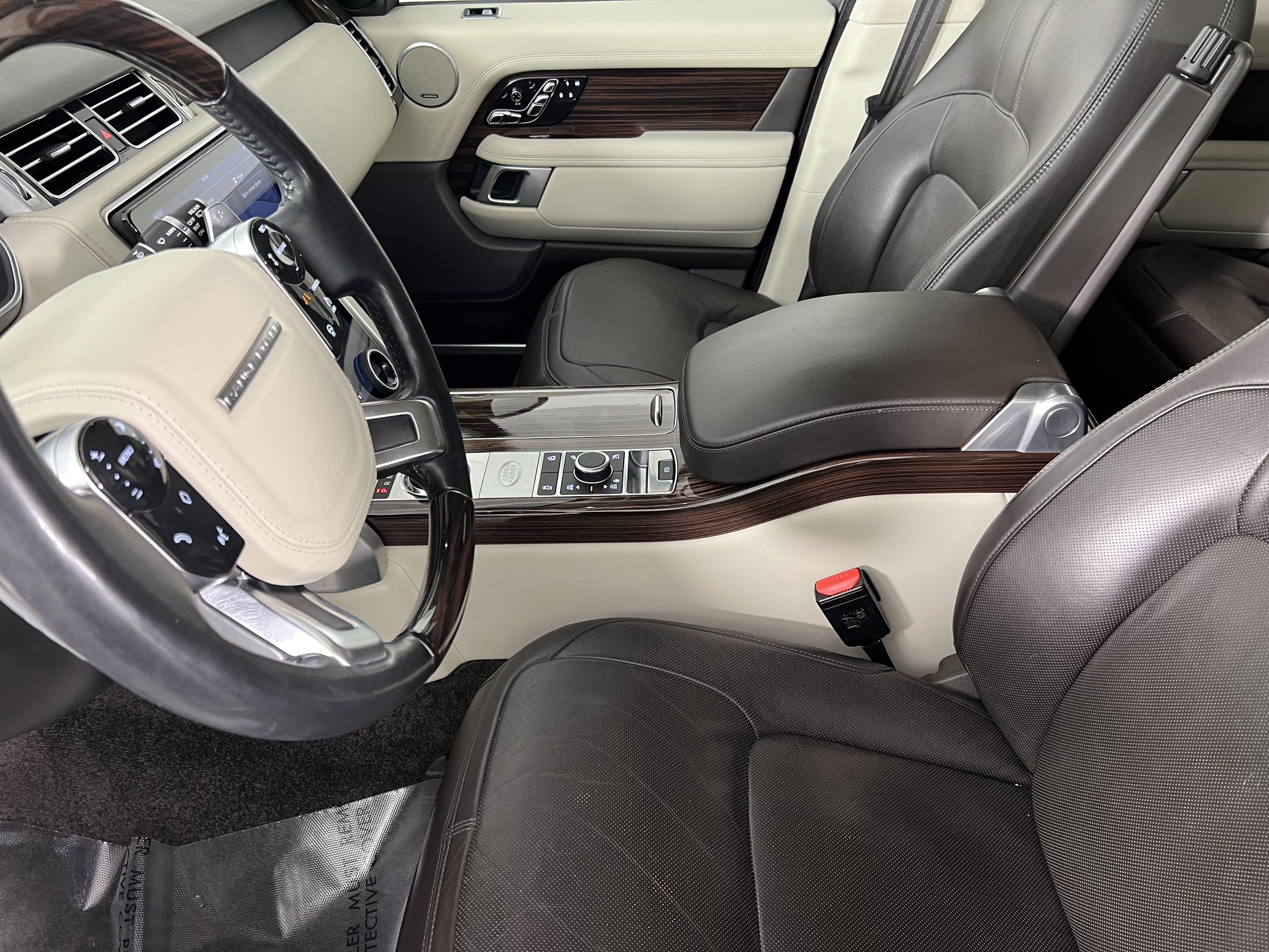 Used 2018 Land Rover Range Rover Autobiography AWD/4WD image 4