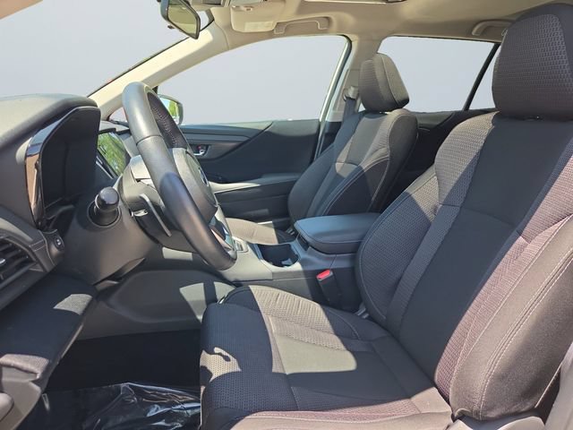 Used 2025 Subaru Outback Premium AWD/4WD image 10