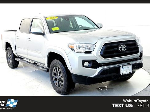 Certified 2023 Toyota Tacoma SR5 image 1