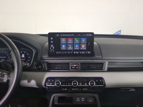 Certified 2025 Honda Pilot Elite image 22