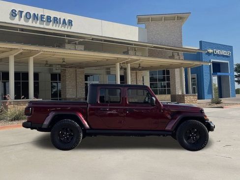 Used 2021 Jeep Gladiator Sport image 4