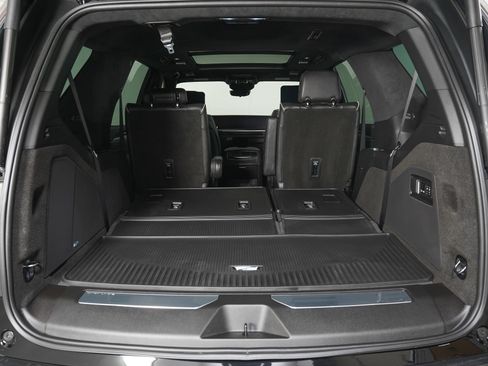 Used 2026 Cadillac Escalade V AWD/4WD image 13