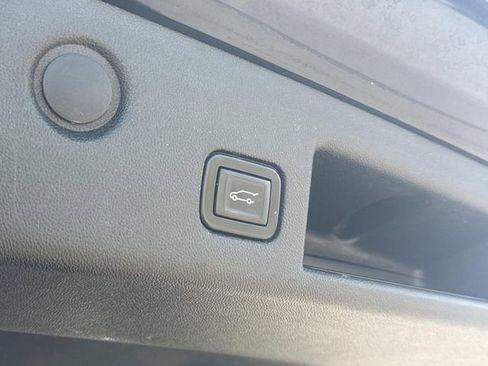 Used 2022 Chevrolet Equinox LT image 14