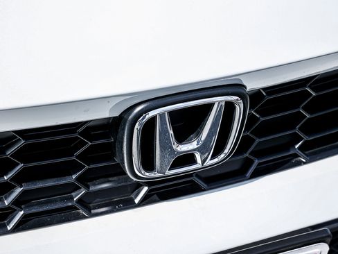 Used 2025 Honda Civic Sport image 16