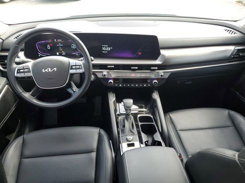 Used 2025 Kia Telluride S FWD image 11
