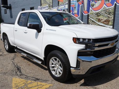 Used 2019 Chevrolet Silverado 1500 LT w/ All-Star Edition AWD/4WD image 25