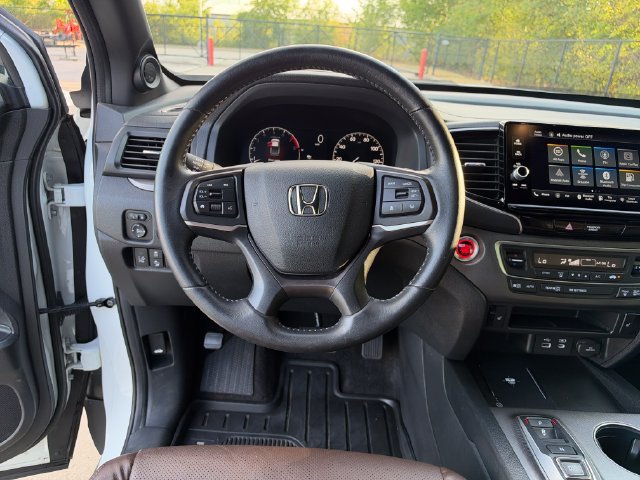 Certified 2025 Honda Ridgeline RTL image 16