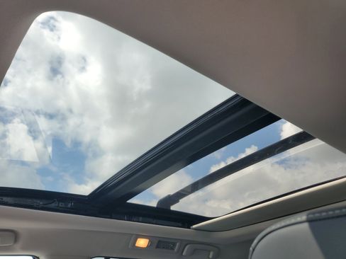 New 2026 Nissan Pathfinder SL image 14