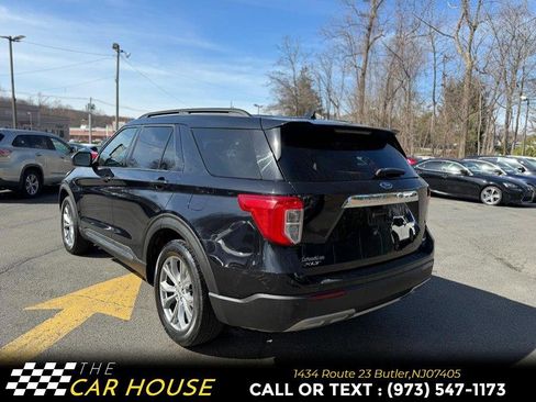 Used 2020 Ford Explorer XLT w/ Equipment Group 202A image 8