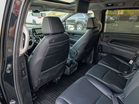 Used 2023 Honda Odyssey Touring image 25