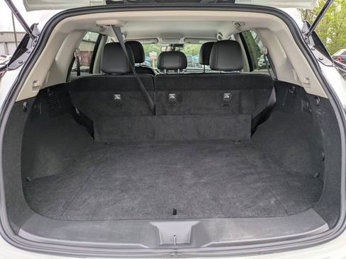 Used 2024 Nissan Murano SV AWD/4WD image 14