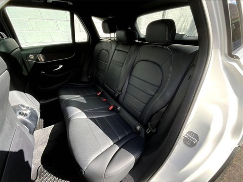 Used 2021 Mercedes-Benz GLC 300 GLC 300 image 22