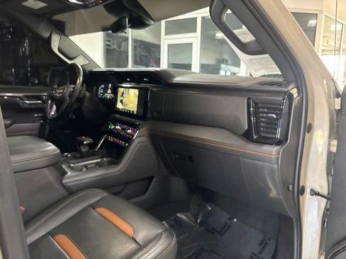 Used 2023 GMC Sierra 1500 AT4 w/ AT4 Premium Package AWD/4WD image 35