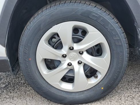 Certified 2023 Toyota RAV4 LE FWD image 8