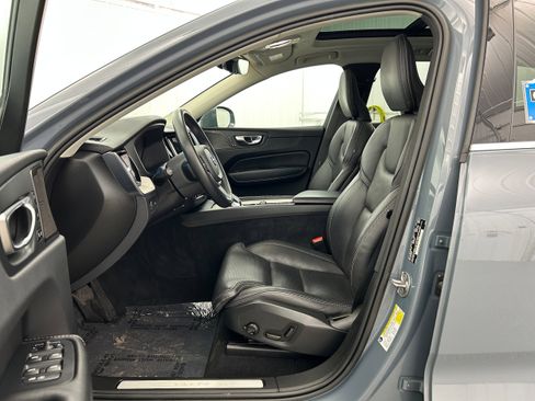 Used 2022 Volvo XC60 B5 Inscription w/ Climate Package AWD/4WD image 4