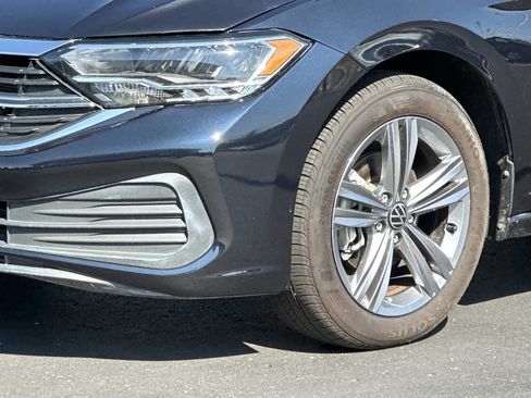 Used 2024 Volkswagen Jetta SE FWD image 8