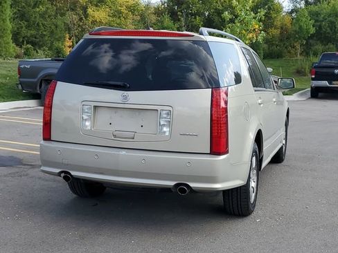Used 2007 Cadillac SRX image 4