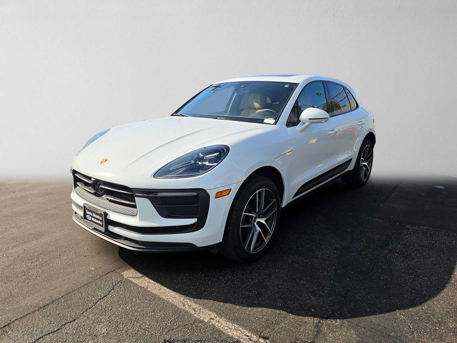 Used 2026 Porsche Macan AWD/4WD image 7