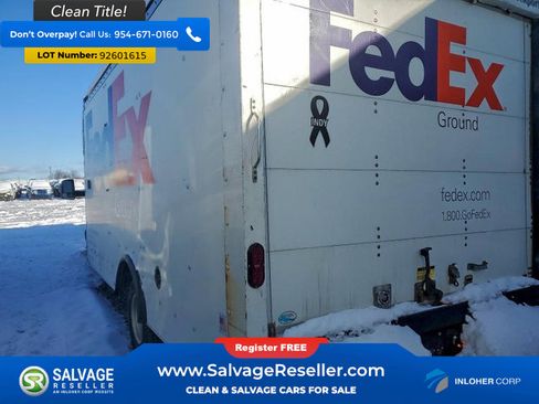 Used 2019 GMC Savana 3500 Extended w/ Driver Convenience Package image 3